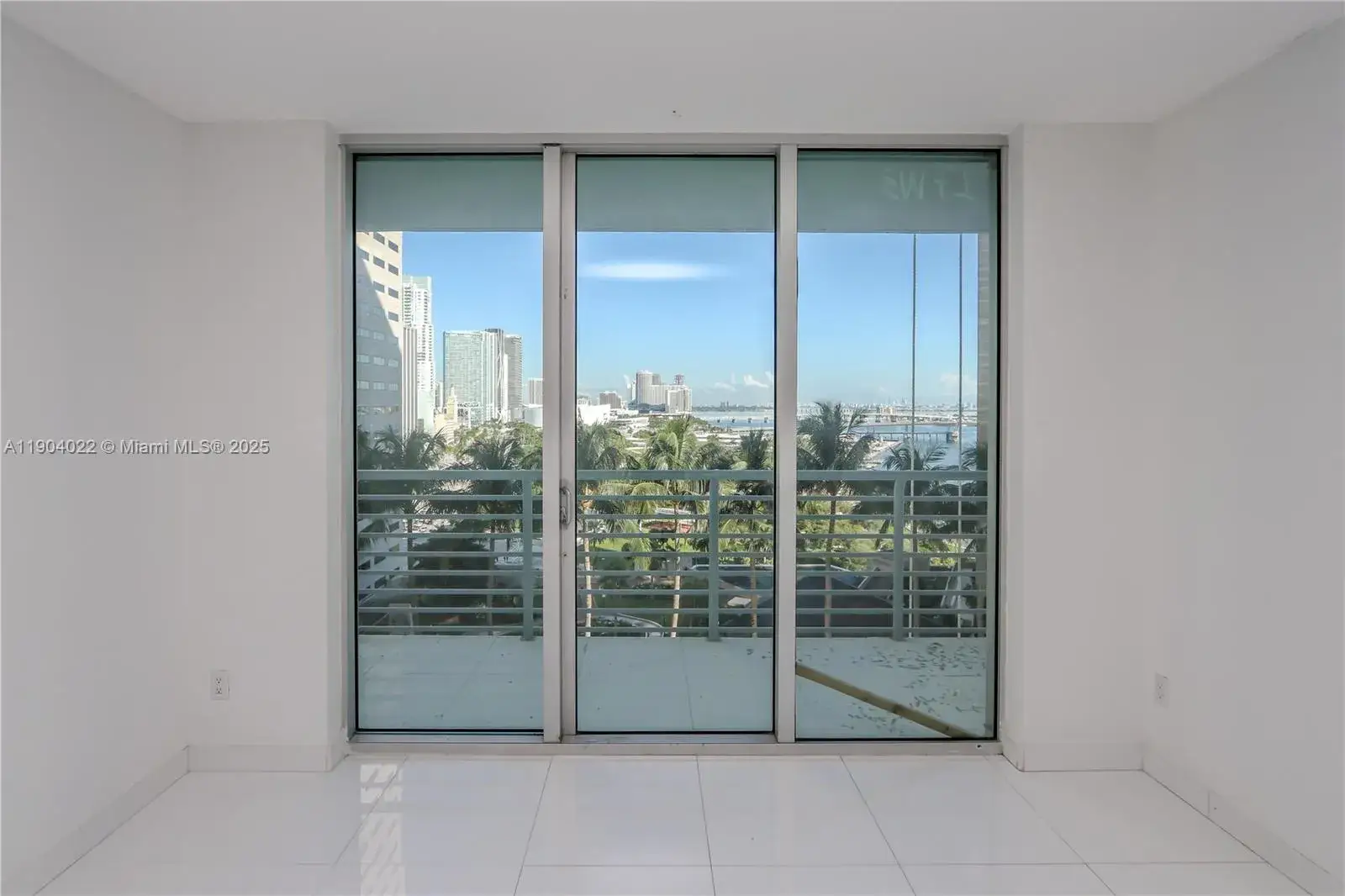 2 bedroom 2 bath Residential for sale at 325 S Biscayne Blvd # 1722, Miami FL 33131