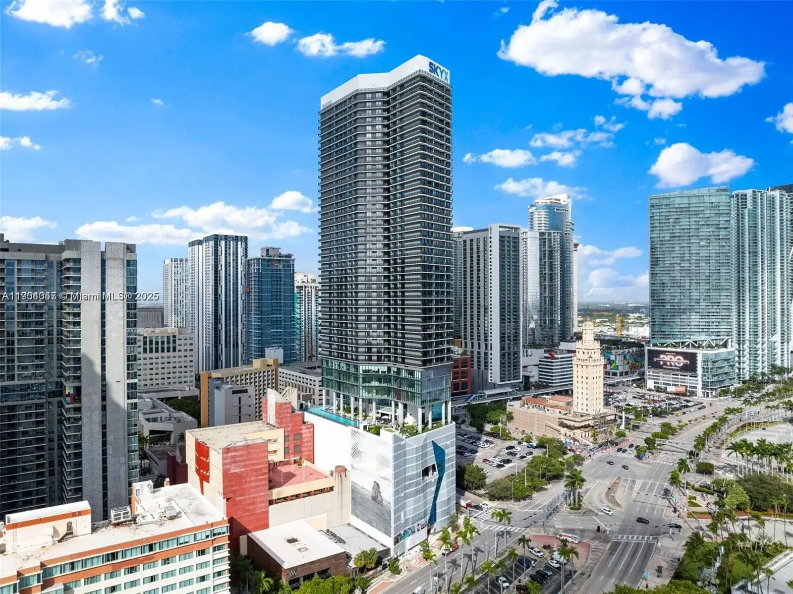 1 bedroom 1 bath Residential Lease for rent at 398 NE 5th St # 2602, Miami FL 33132