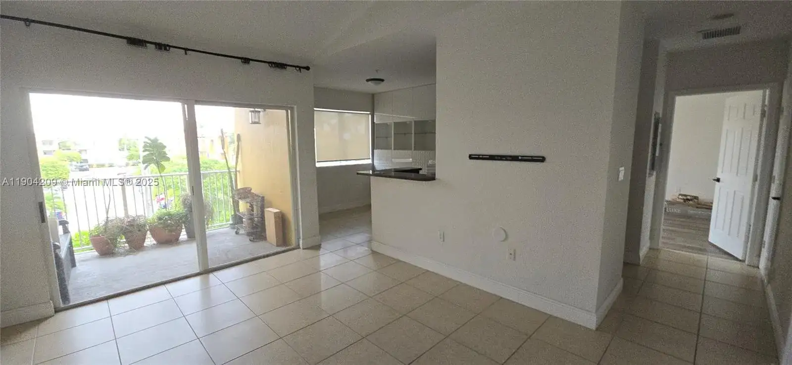 1 bedroom 1 bath Residential for sale at 21000 SW 87th Ave # 308, Cutler Bay FL 33189
