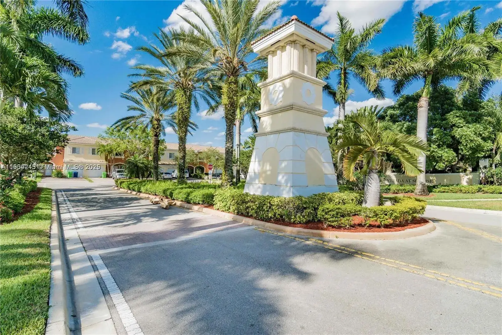 3 bedroom 2 bath Residential Lease for rent at 11425 NW 34th Pl, Sunrise FL 33323