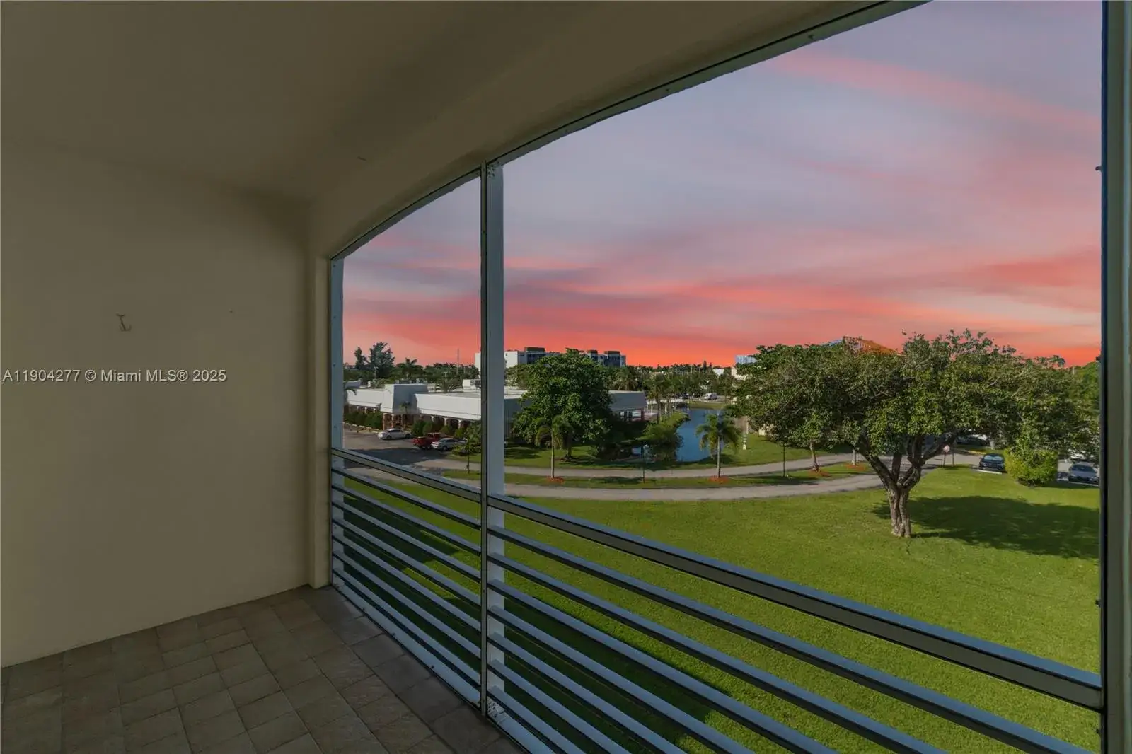 1 bedroom 1 bath Residential for sale at 608 NE 2nd St # 440, Dania Beach FL 33004
