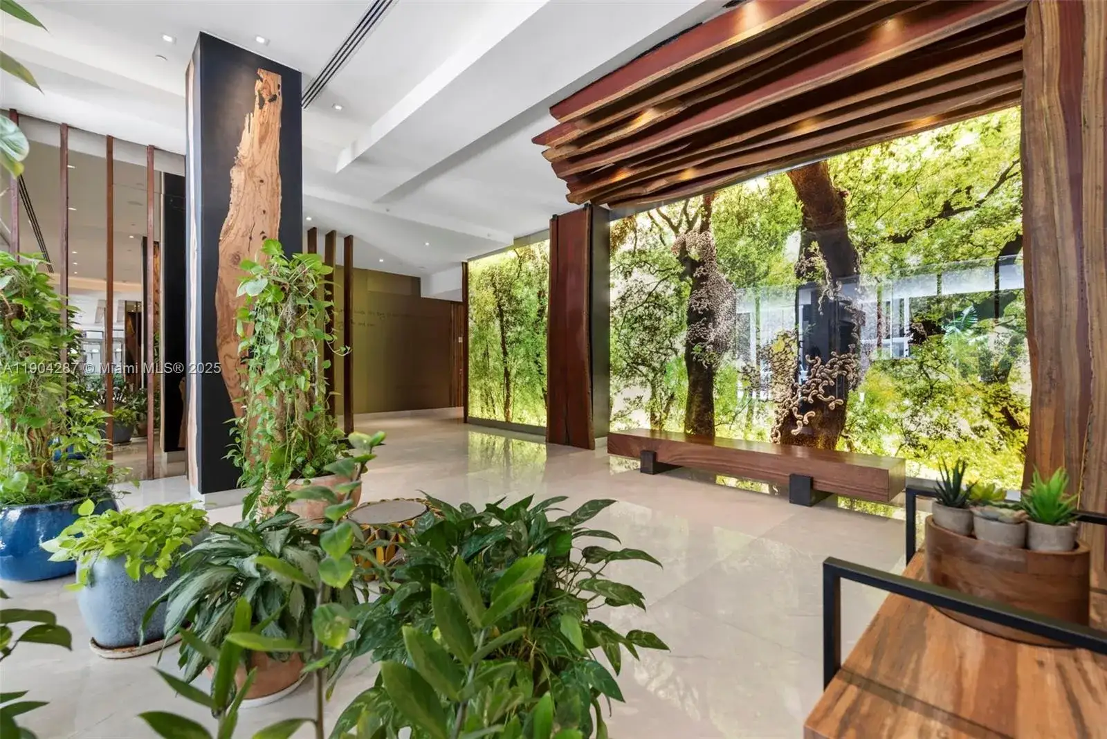 1 bedroom 2 bath Residential for sale at 1010 Brickell Ave # 1706, Miami FL 33131