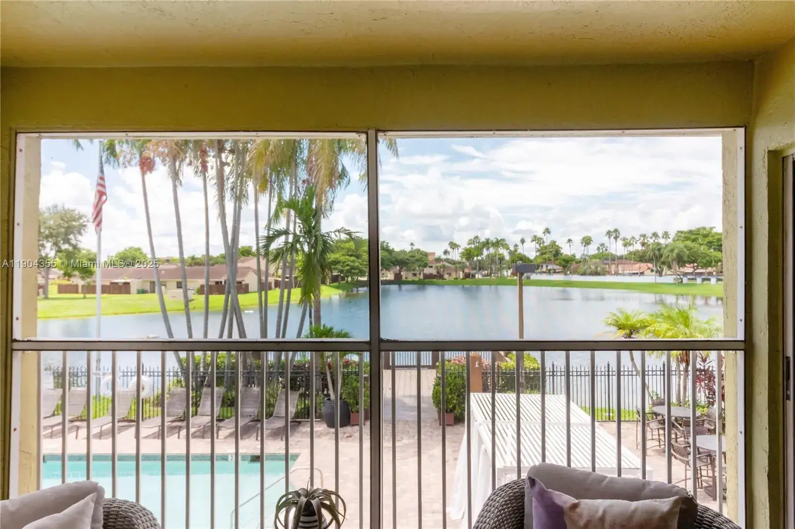 2 bedroom 2 bath Residential Lease for rent at 17230 NW 64th Ave, Miami Lakes FL 33015