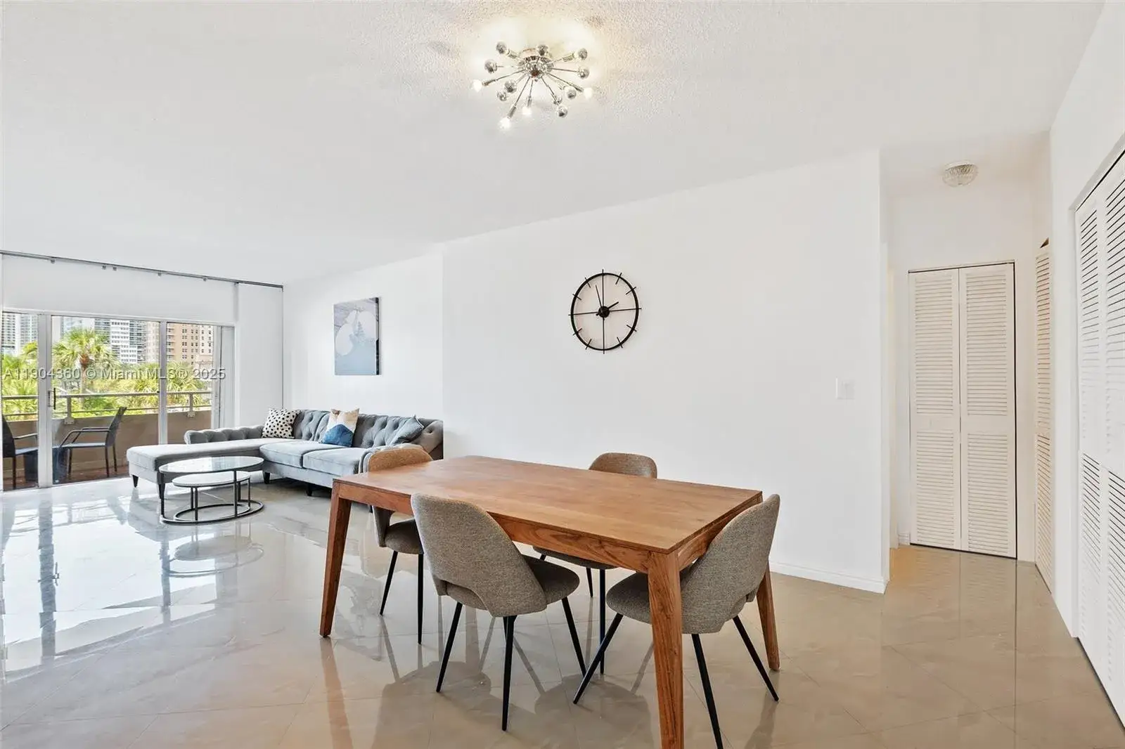 1 bedroom 1 bath Residential Lease for rent at 1985 S Ocean Dr # 2M, Hallandale Beach FL 33009