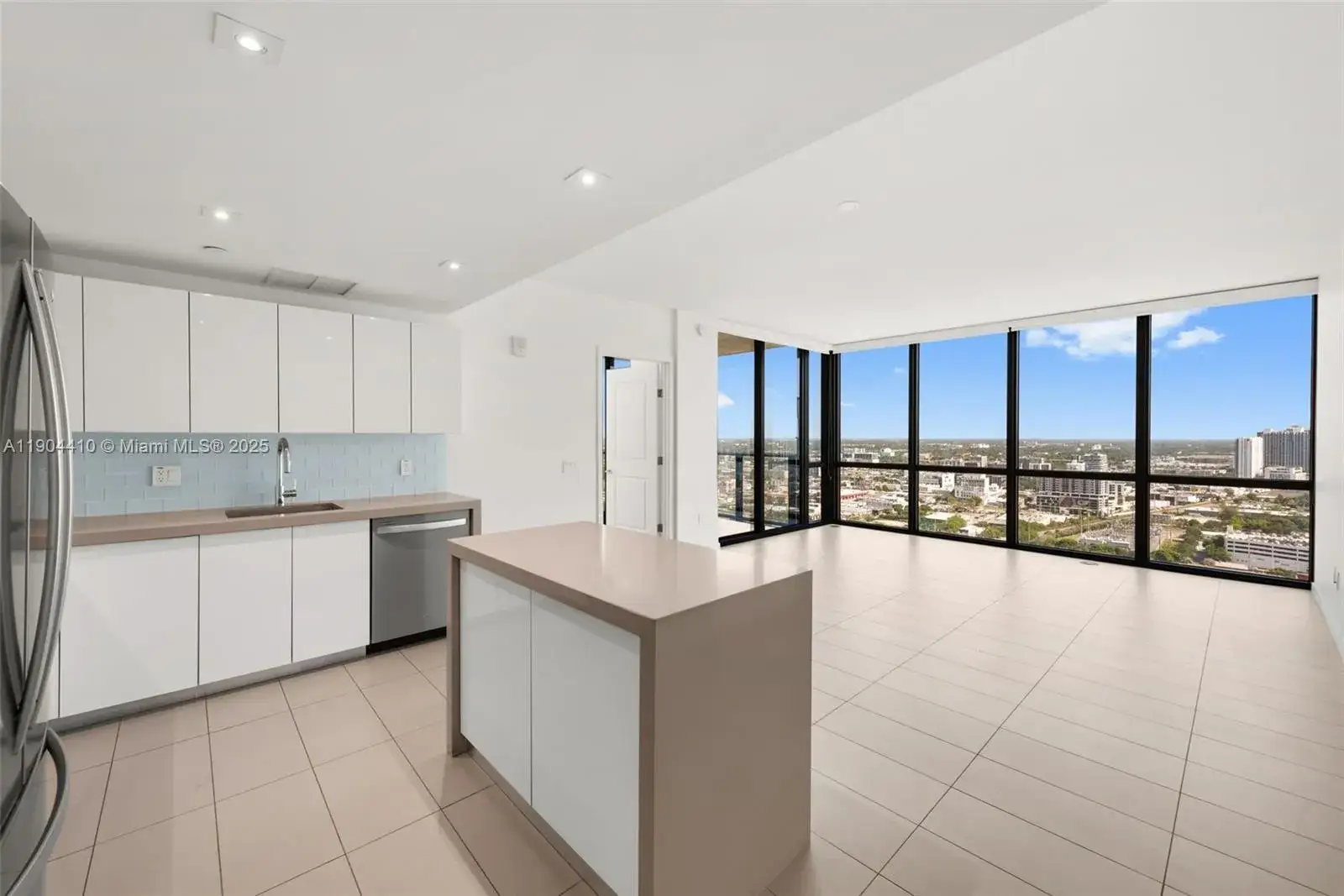 2 bedroom 2 bath Residential for sale at 1600 NE 1st Ave # 3016, Miami FL 33132