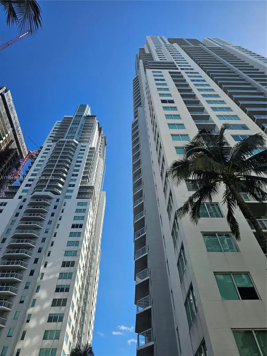 1 bedroom 2 bath Residential for sale at 244 Biscayne Blvd # 308, Miami FL 33132
