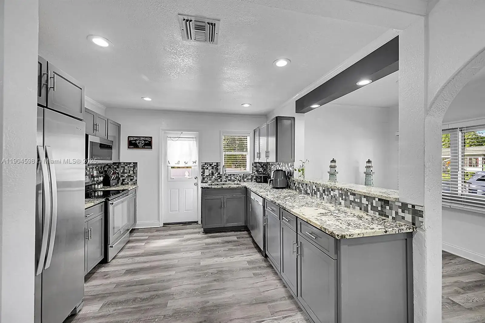 2 bedroom 1 bath Residential for sale at 422 49th St, West Palm Beach FL 33407