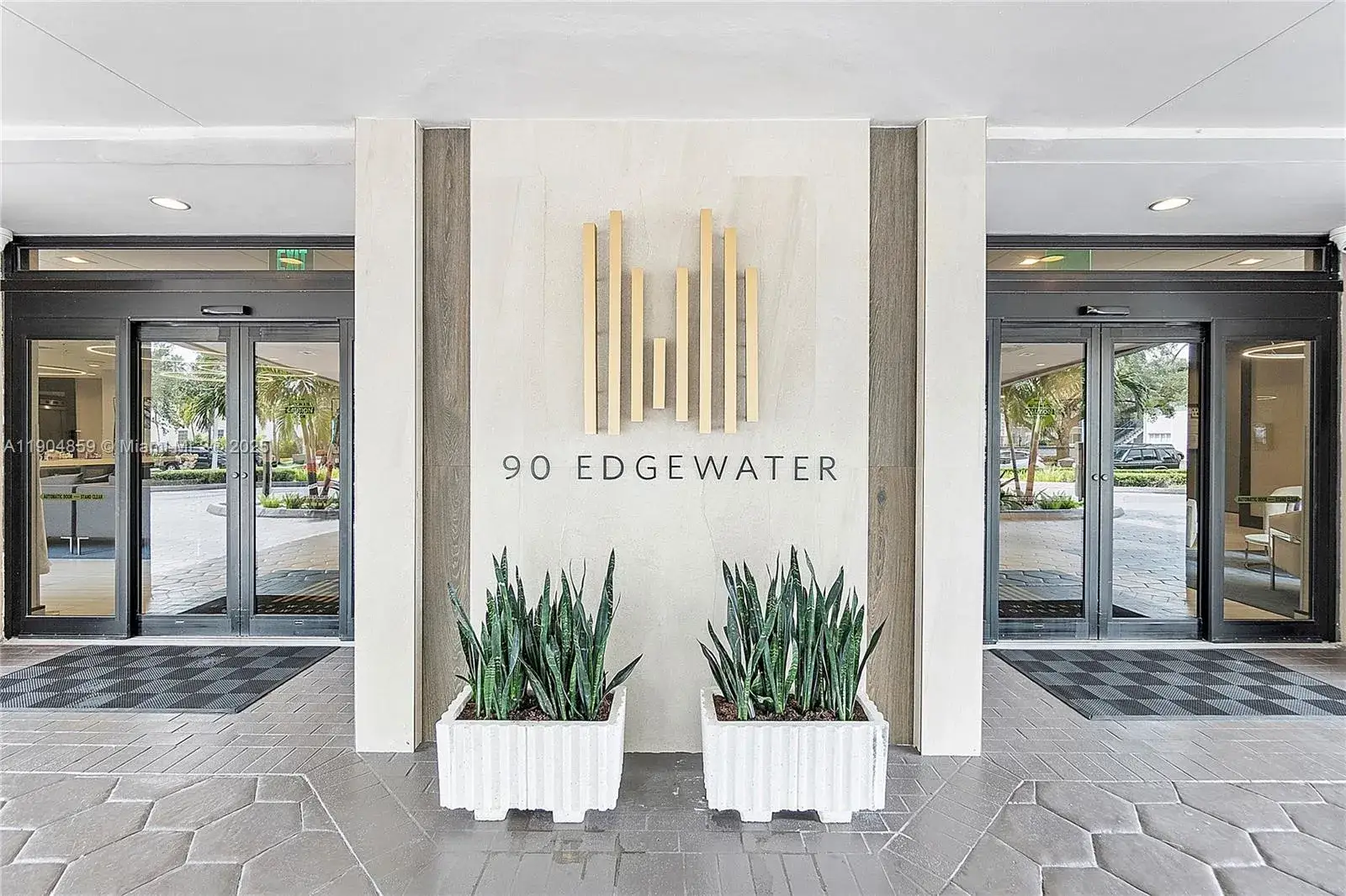 1 bedroom 1 bath Residential for sale at 90 Edgewater Dr, Coral Gables FL 33133