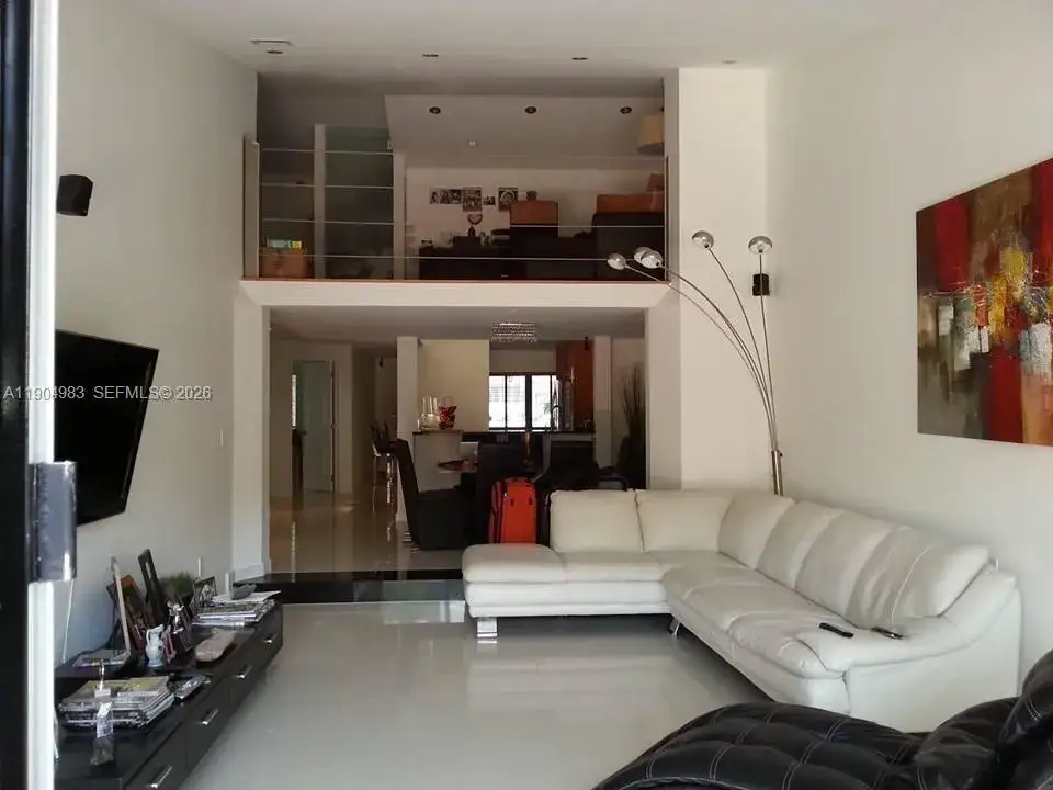 3 bedroom 3 bath Residential Lease for rent at 546 NE 199th Ln # 4W, Miami FL 33179