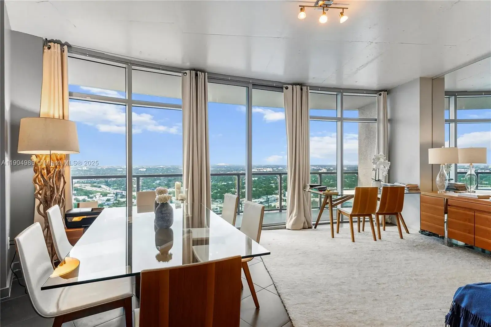 2 bedroom 2 bath Residential for sale at 3301 NE 1st Ave # H2907, Miami FL 33137