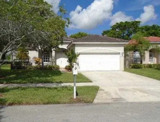 3 bedroom 2 bath Residential for sale at 540 SE 23rd Ln, Homestead FL 33033