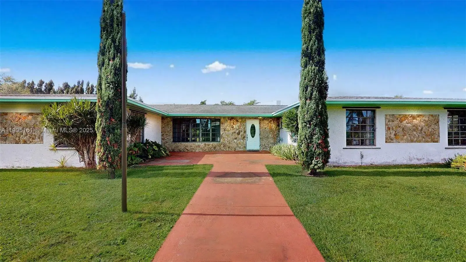 4 bedroom 2 bath Residential for sale at 31300 SW 192nd Ave, Homestead FL 33030