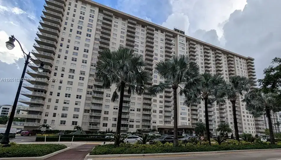 2 bedroom 2 bath Residential for sale at 250 174th St # 317, Sunny Isles Beach FL 33160