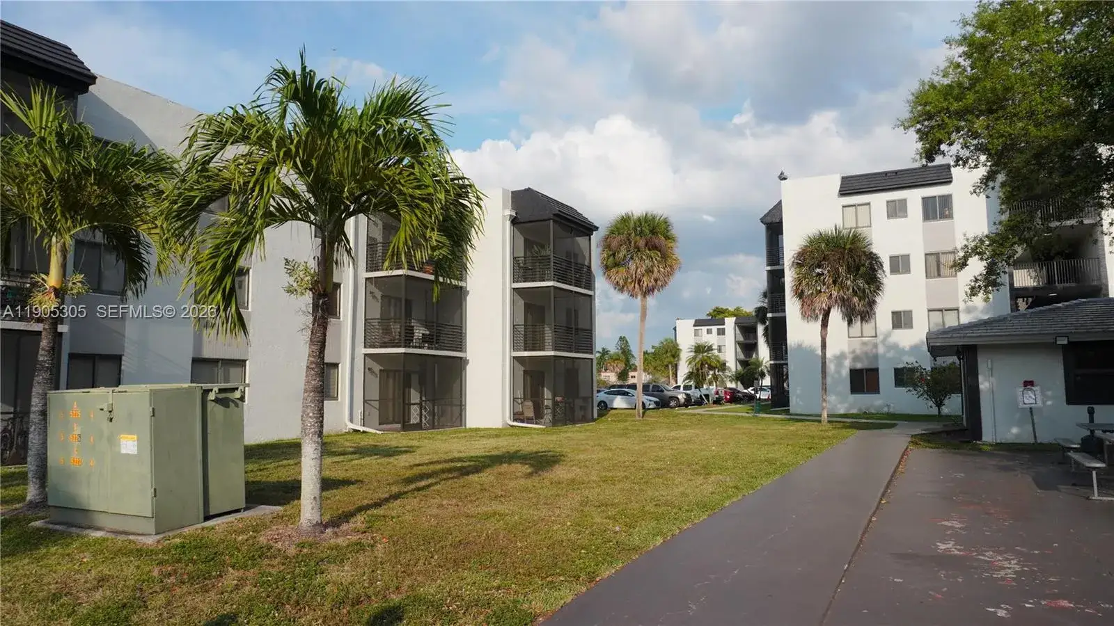 2 bedroom 1 bath Residential for sale at 3710 N Pine Island Rd # 320, Sunrise FL 33351