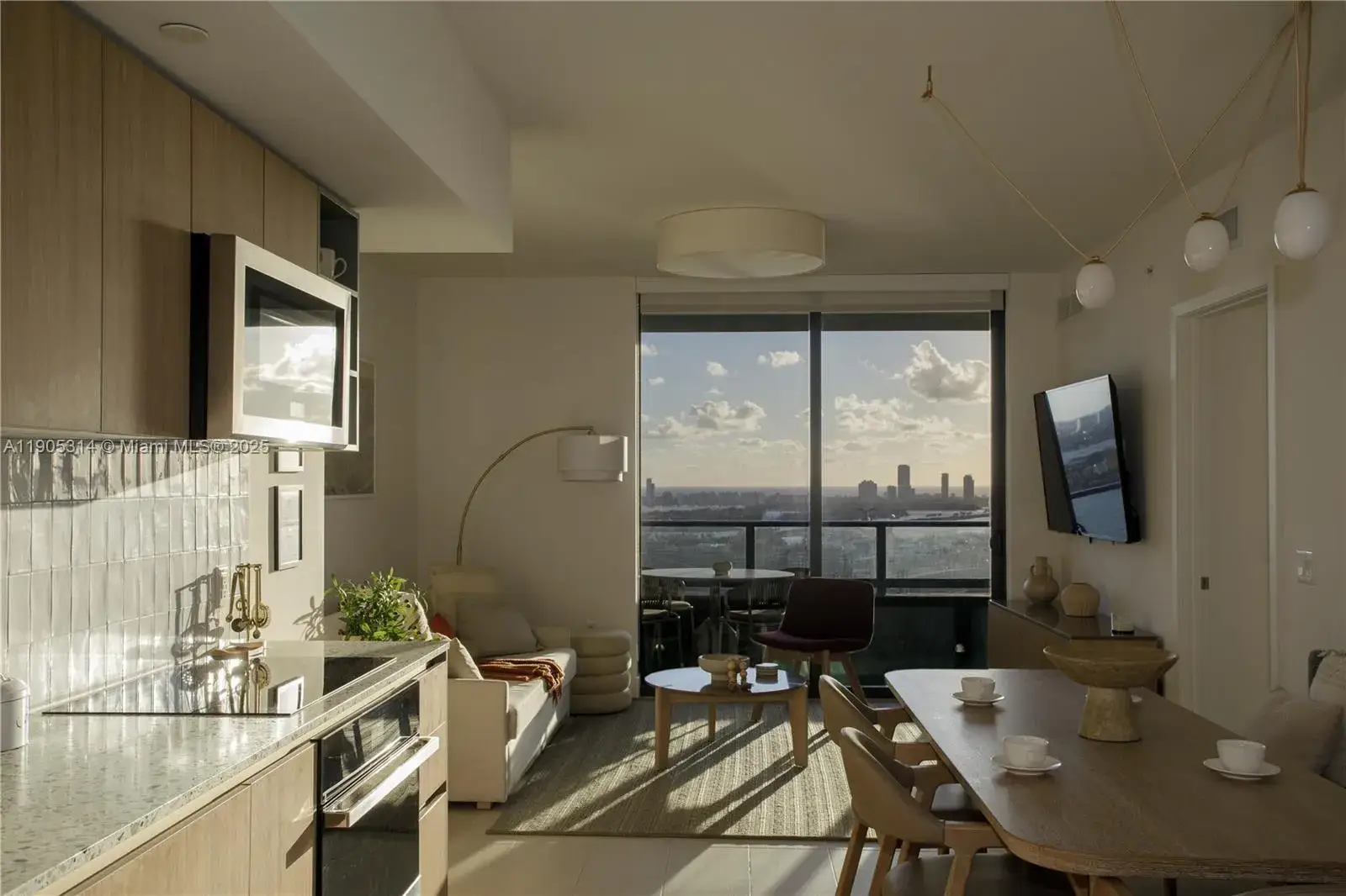 3 bedroom 3 bath Residential for sale at 159 NE 6th St # 2816, Miami FL 33132