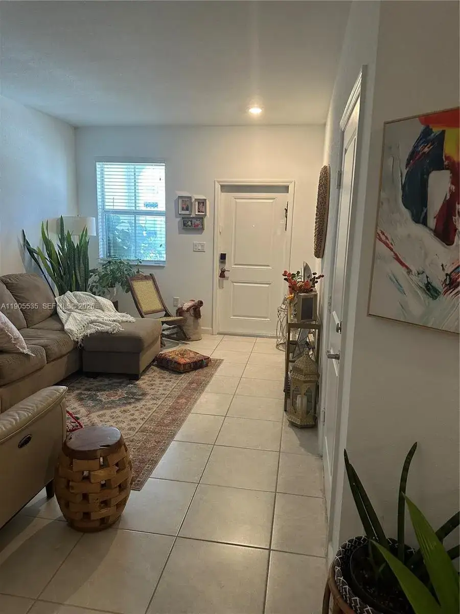 3 bedroom 2 bath Residential for sale at 2615 SE 12th St, Homestead FL 33035