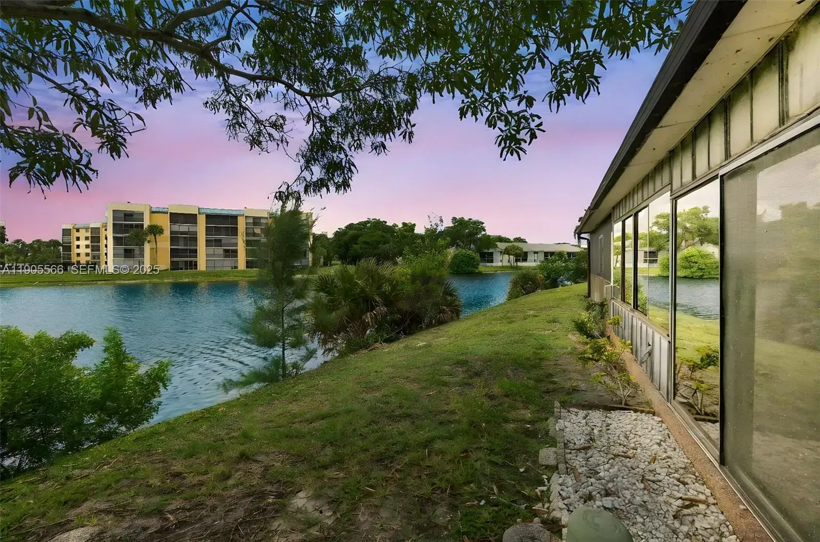3 bedroom 2 bath Residential for sale at 6545 Racquet Club Dr # 115, Lauderhill FL 33319