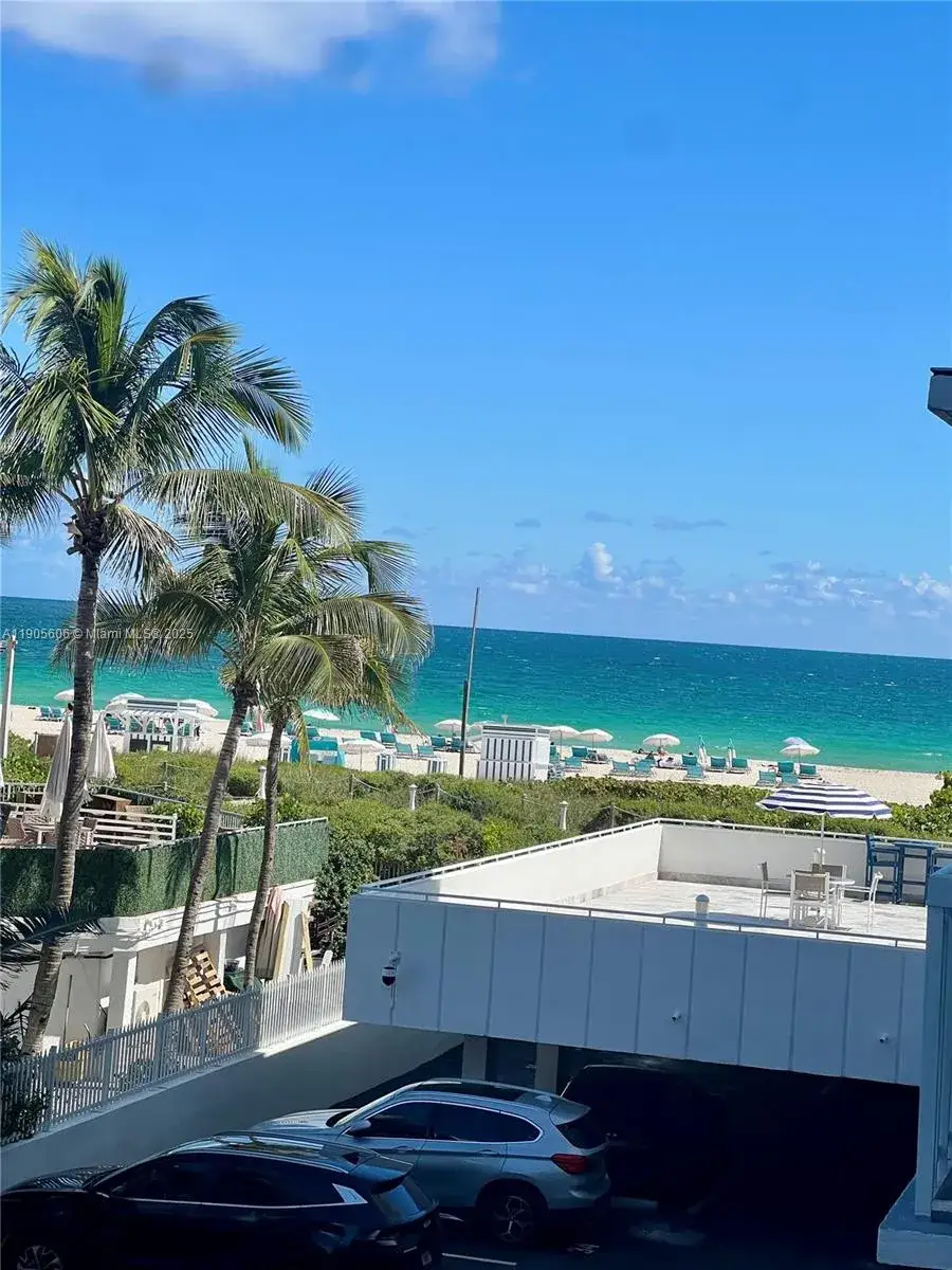 1 bedroom 1 bath Residential Lease for rent at 401 Ocean Dr # 322, Miami Beach FL 33139