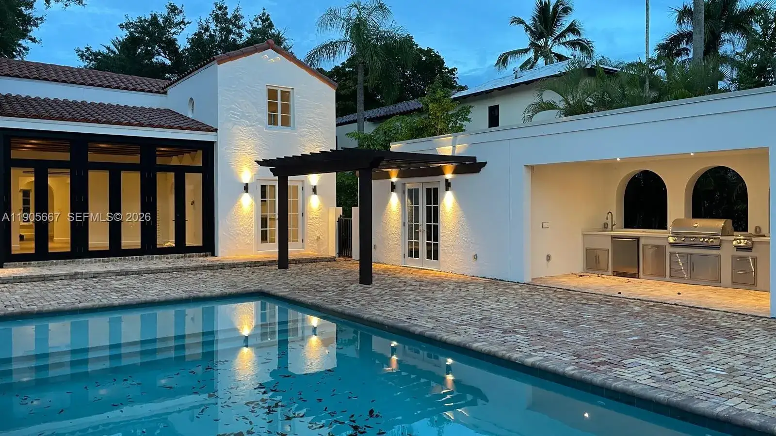 4 bedroom 4 bath Residential for sale at 4100 Monserrate St, Coral Gables FL 33146