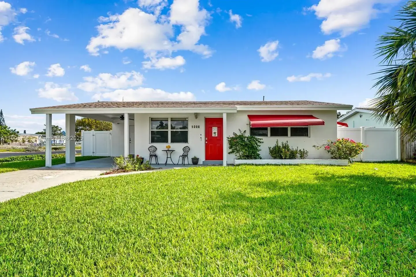 3 bedroom 2 bath Residential Lease for rent at 1006 S Arnold Ave, Lantana FL 33462