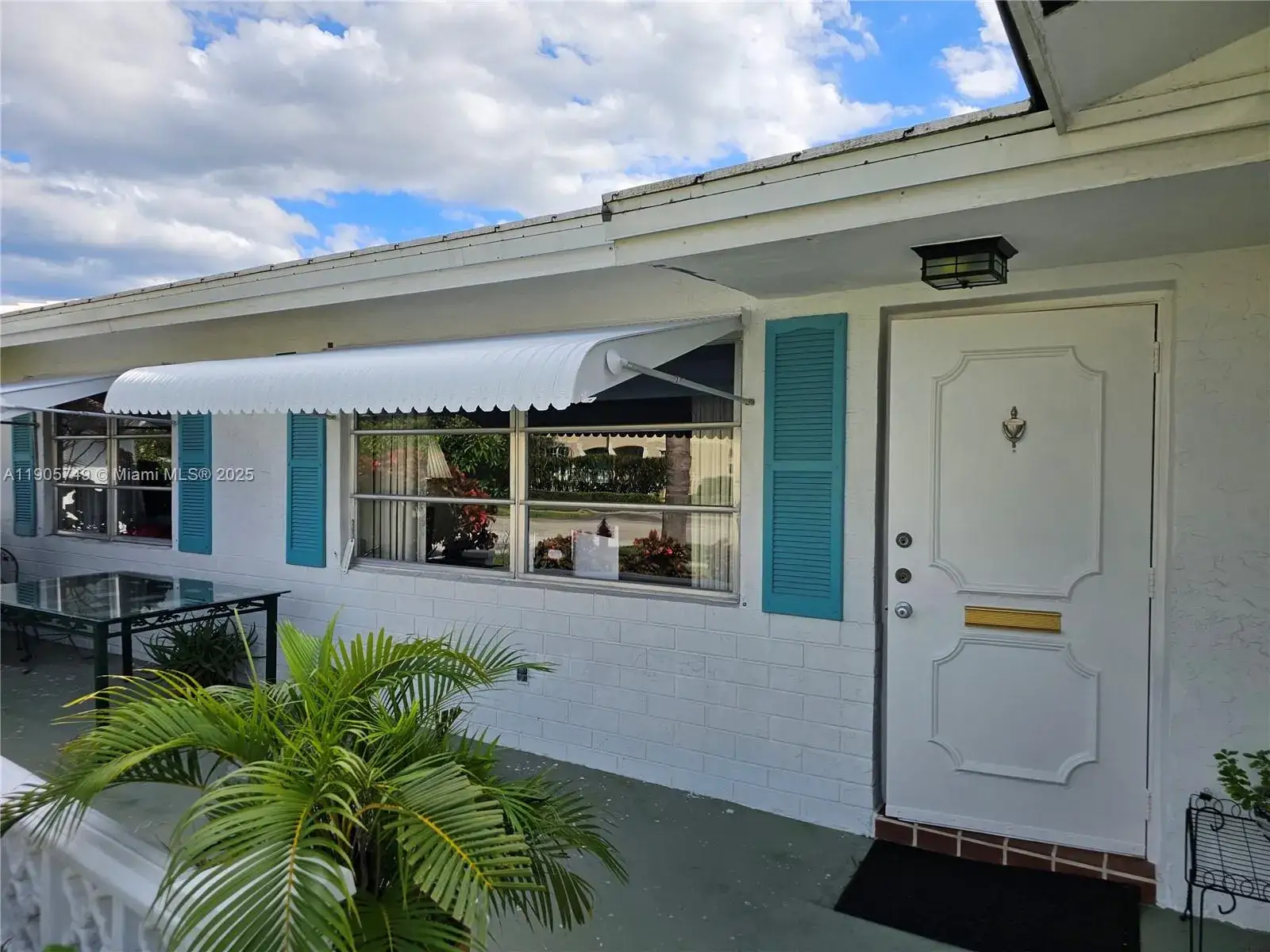 2 bedroom 2 bath Residential for sale at 2300 SW 19th Ave, Boynton Beach FL 33426