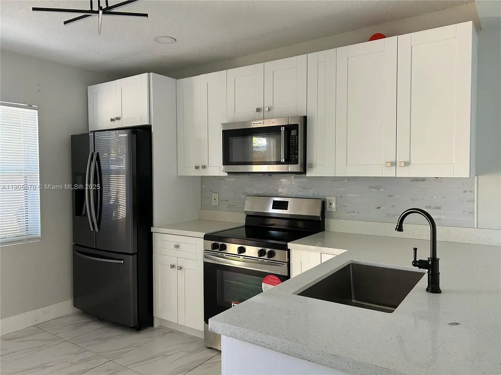 3 bedroom 2 bath Residential Lease for rent at 6036 BUCHANAN ST Rear, Hollywood FL 33024