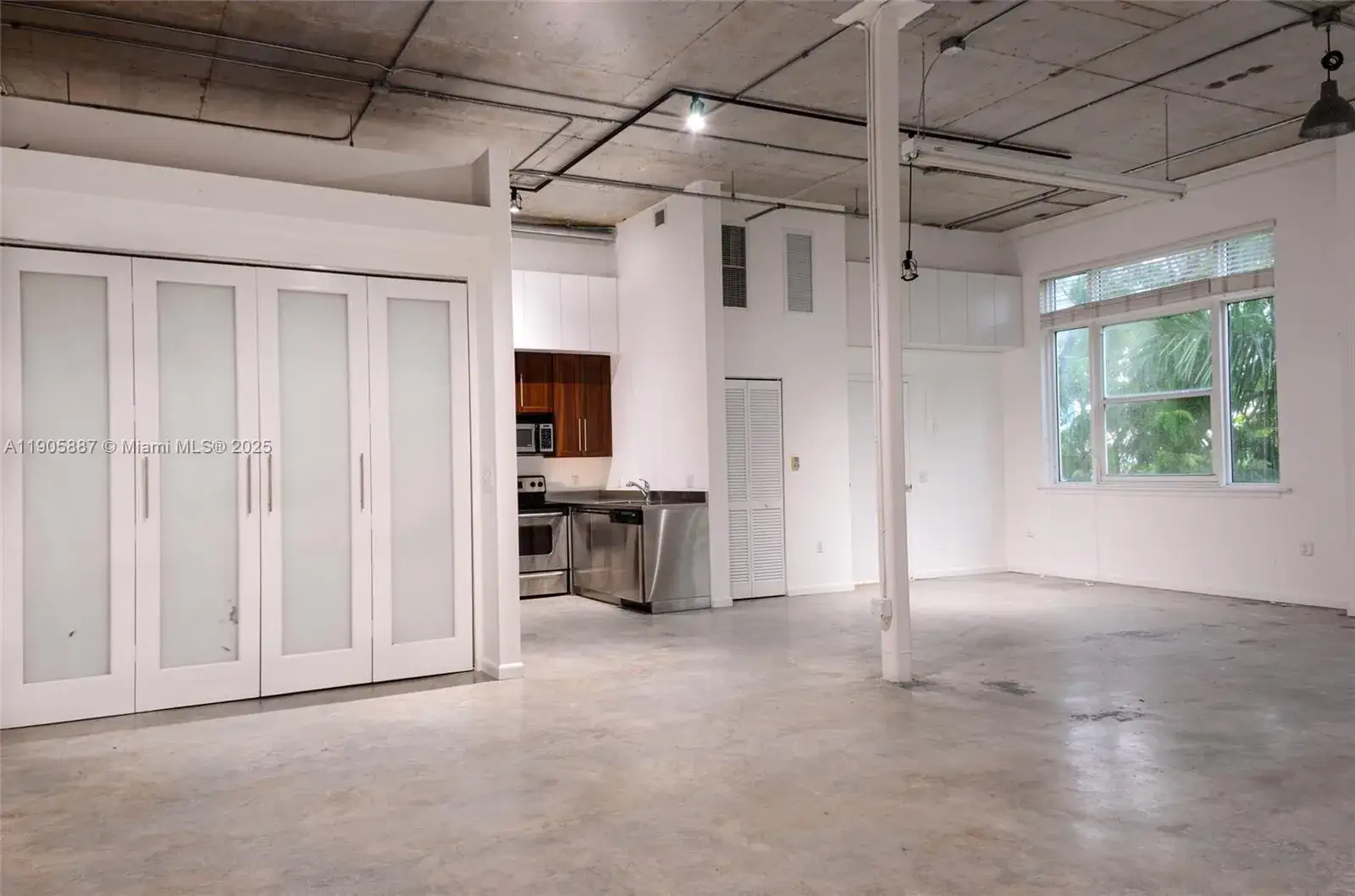 Commercial Sale for sale at 250 NW 23rd # 308, Miami FL 33127