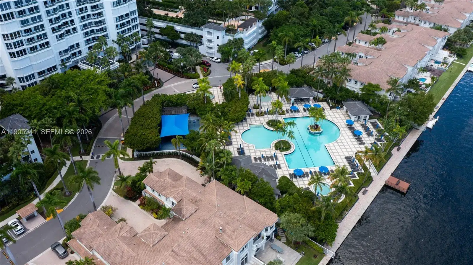 2 bedroom 2 bath Residential for sale at 21050 Point Pl # 401, Aventura FL 33180