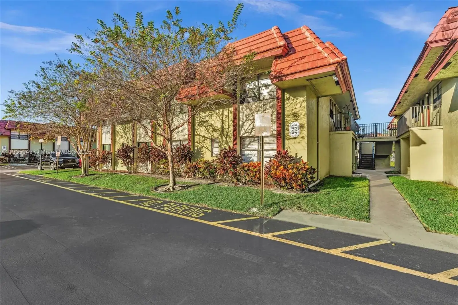 2 bedroom 2 bath Residential for sale at 3270 NW 104th Ave # 3270, Coral Springs FL 33065