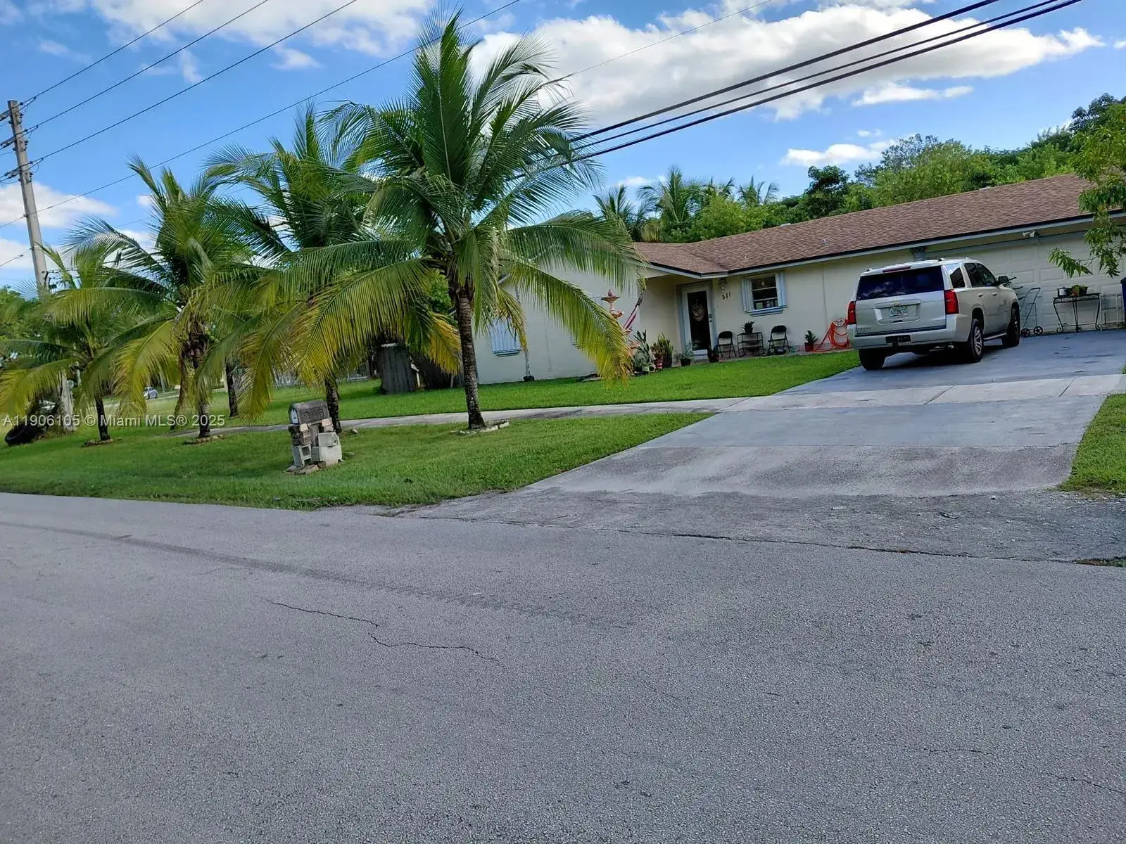 3 bedroom 2 bath Residential for sale at 311 SW 5th St, Florida City FL 33034