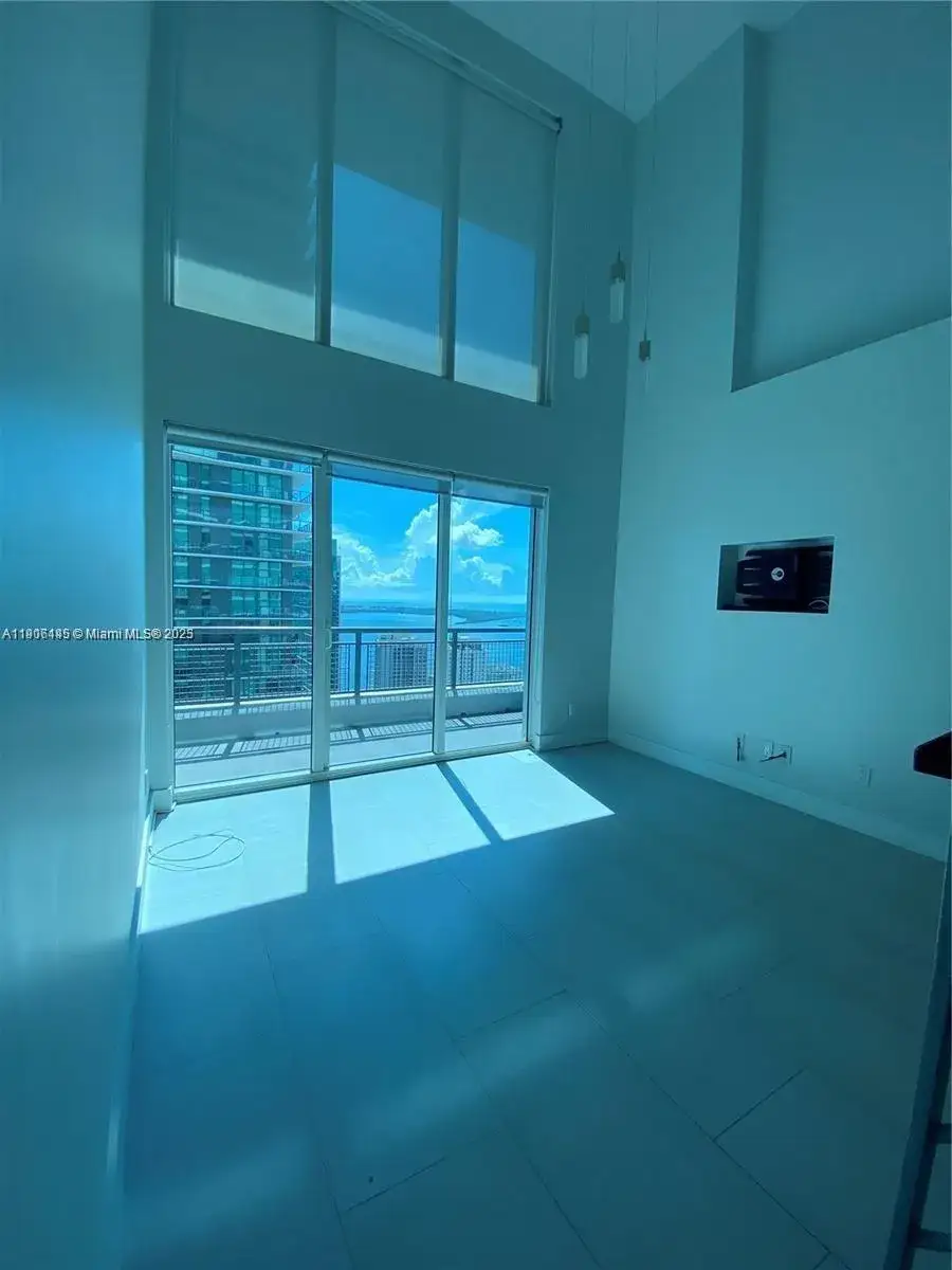 2 bedroom 2 bath Residential for sale at 60 SW 13th St # 3606, Miami FL 33130
