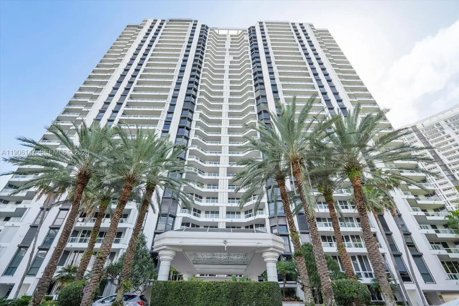 2 bedroom 2 bath Residential for sale at 21205 NE 37th Ave # 2204, Aventura FL 33180