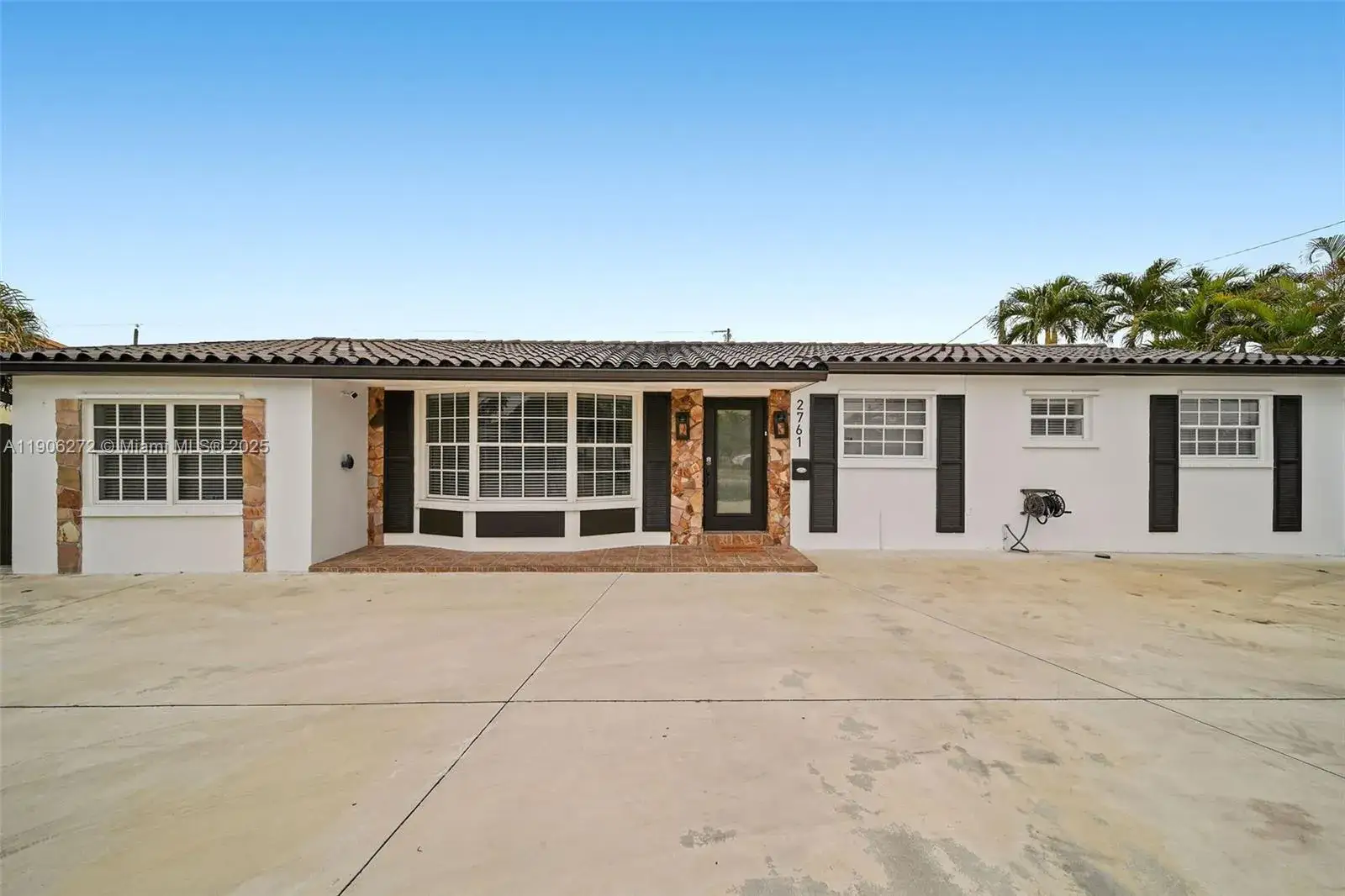 5 bedroom 4 bath Residential for sale at 2761 SW 92nd Pl, Miami FL 33165