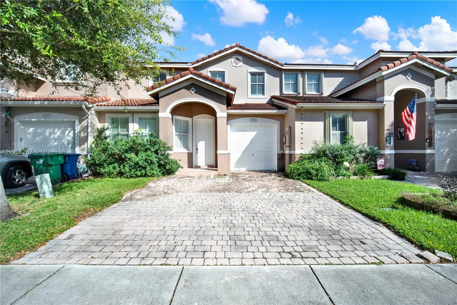 3 bedroom 2 bath Residential for sale at 27283 SW 138th Path, Homestead FL 33032