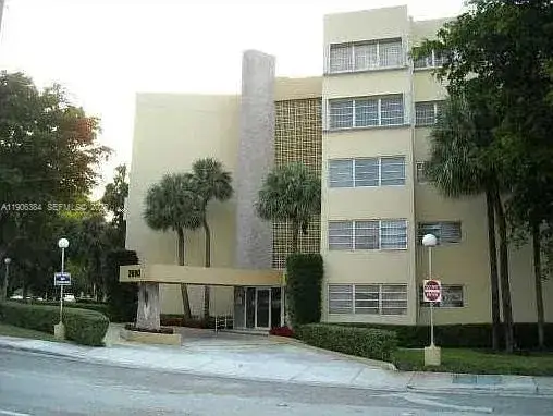 2 bedroom 2 bath Residential Lease for rent at 2690 SW 22nd Ave # 505, Miami FL 33133