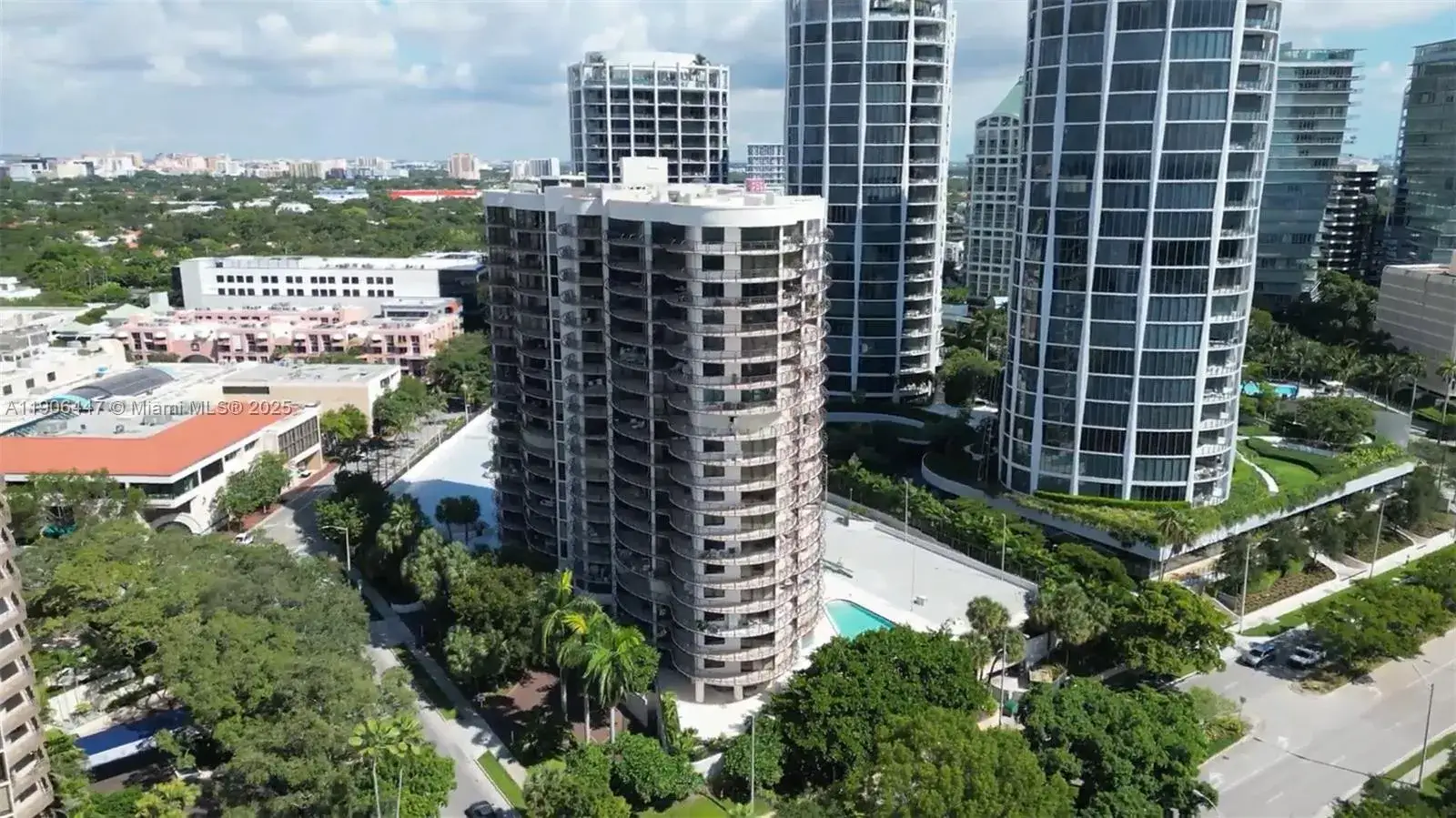 7 bedroom 7 bath Residential for sale at 2843 S Bayshore Dr, Miami FL 33133
