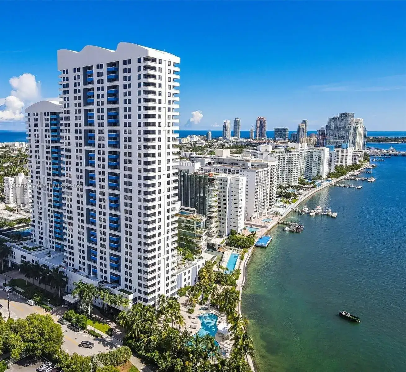 2 bedroom 2 bath Residential for sale at 1330 West Ave # 2513, Miami Beach FL 33139