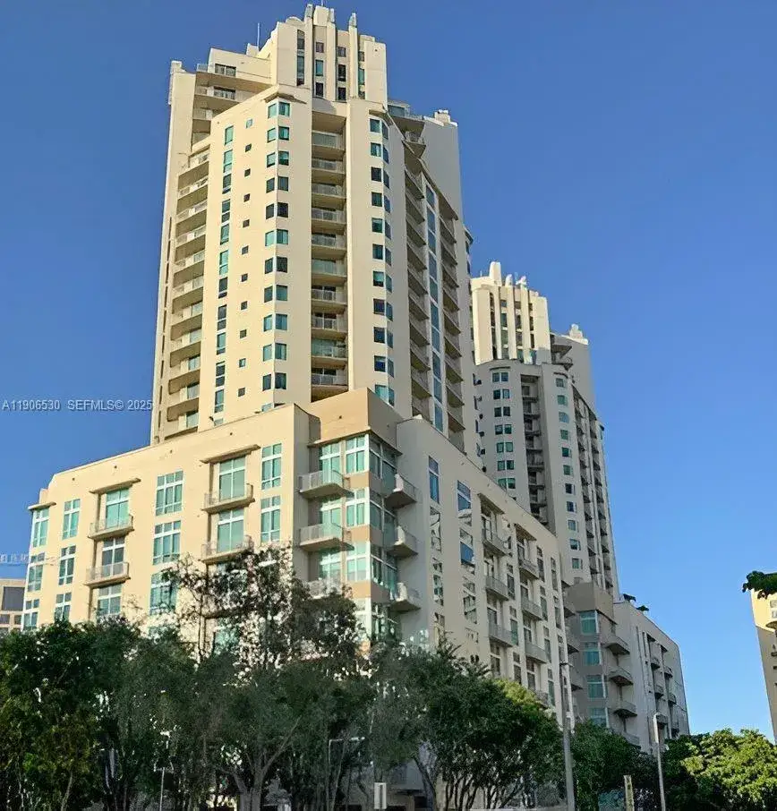 2 bedroom 2 bath Residential for sale at 9055 SW 73rd Ct # 907, Miami FL 33156