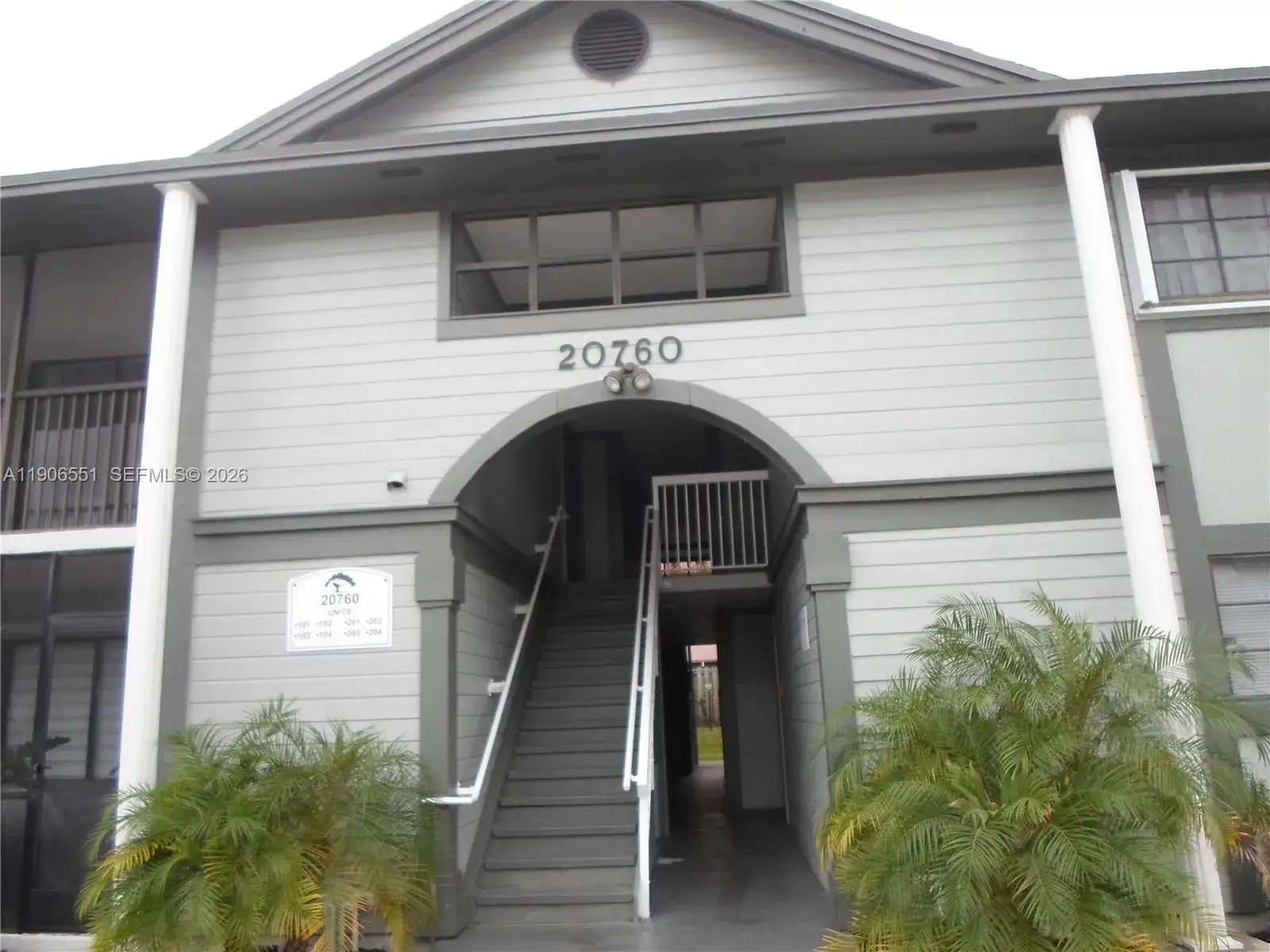 2 bedroom 2 bath Residential Lease for rent at 20760 NE 4th Ct # 201, Miami FL 33179
