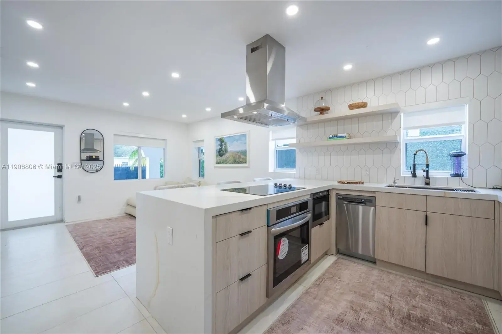 3 bedroom 3 bath Residential for sale at 545 NW 47th St, Miami FL 33127