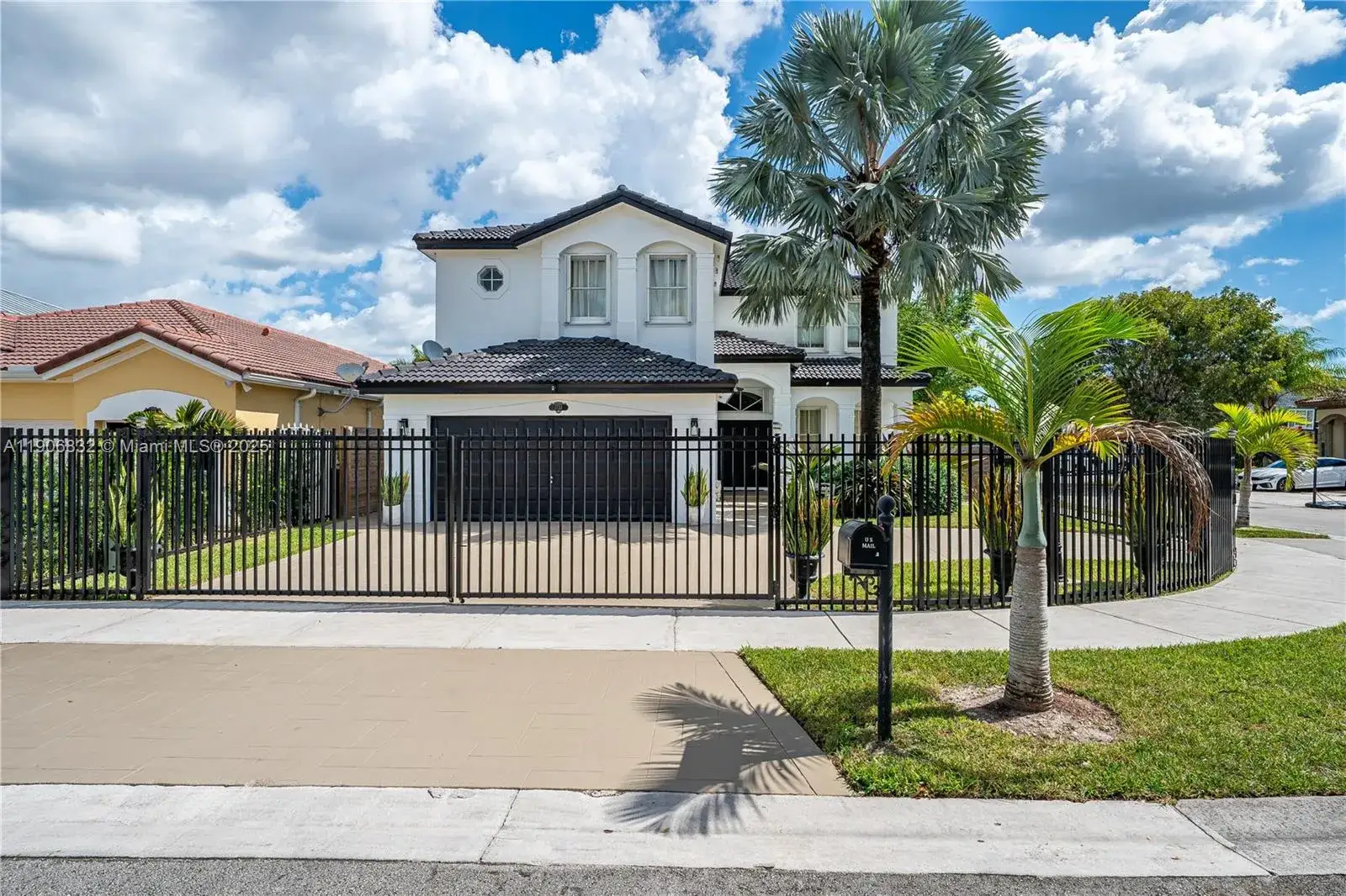 4 bedroom 3 bath Residential for sale at 1733 SW 151st Pl, Miami FL 33185