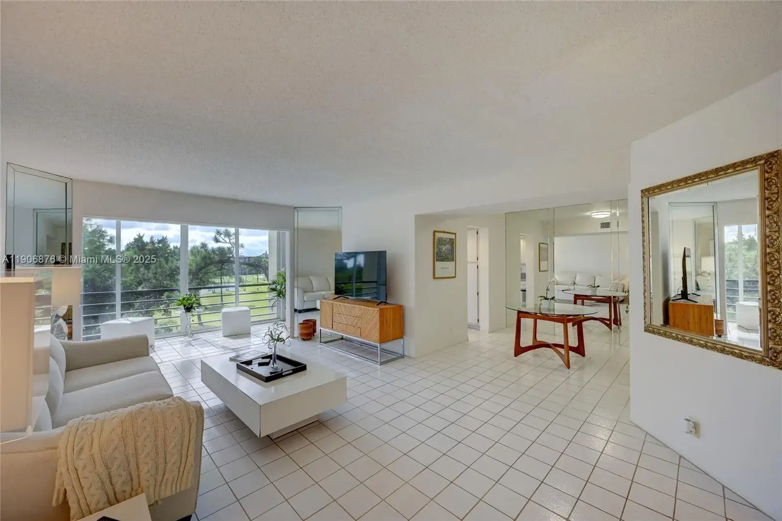 2 bedroom 2 bath Residential for sale at 3654 Via Poinciana # 502, Lake Worth FL 33467