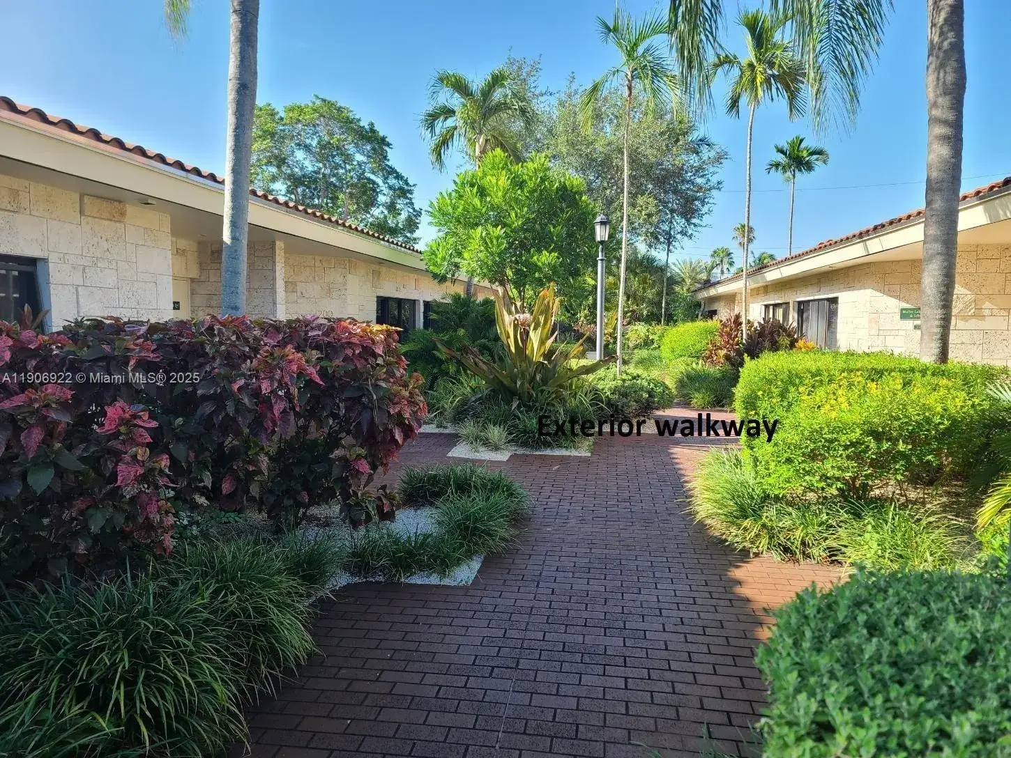 Commercial Sale for sale at 7355 SW 87th Ave # A, Miami FL 33173