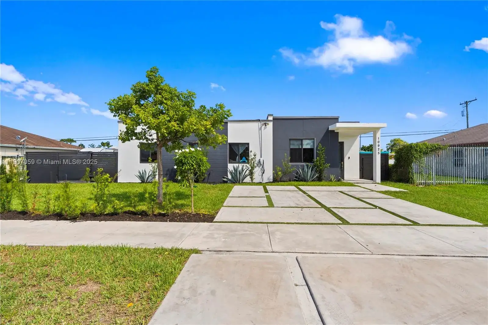 4 bedroom 3 bath Residential Lease for rent at 10925 SW 218th Ter, Miami FL 33170