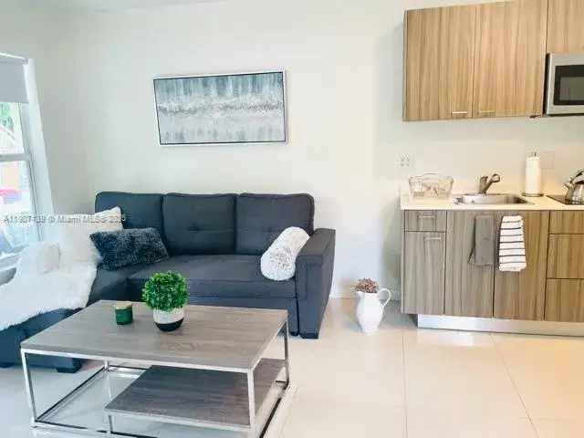 1 bedroom 1 bath Residential Lease for rent at 1419 West Ave # 106, Miami Beach FL 33139