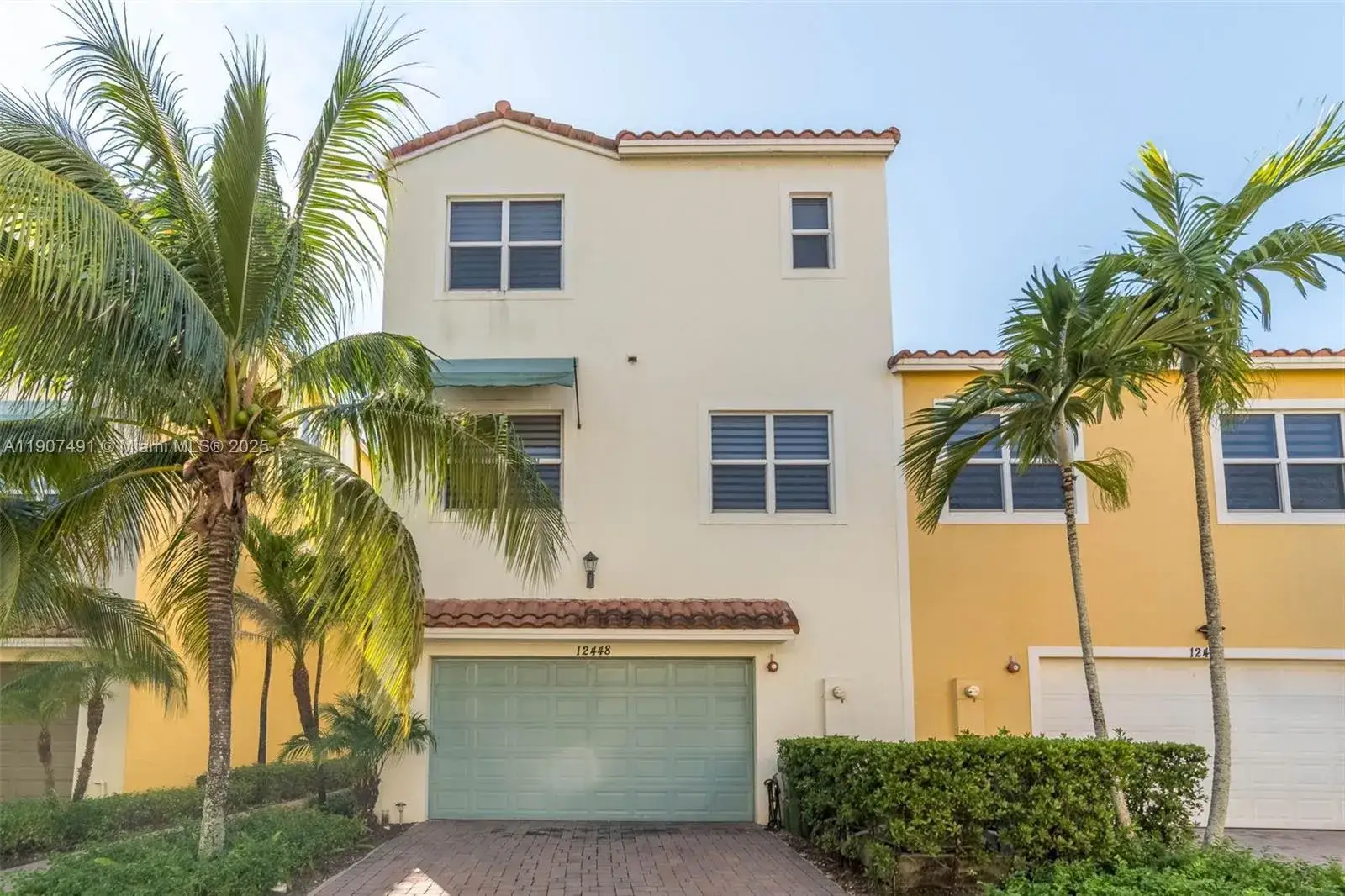 4 bedroom 3 bath Residential for sale at 12448 NW 17th Mnr, Pembroke Pines FL 33028