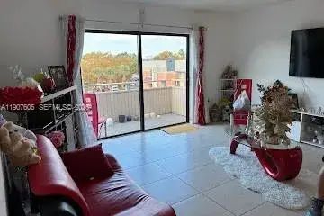 2 bedroom 2 bath Residential for sale at 17600 NW 68th Ave # B4002, Hialeah FL 33015