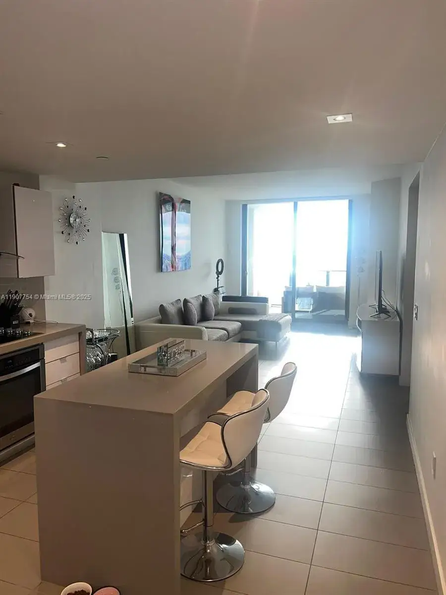 1 bedroom 1 bath Residential Lease for rent at 1600 NE 1st Ave # 3012, Miami FL 33132