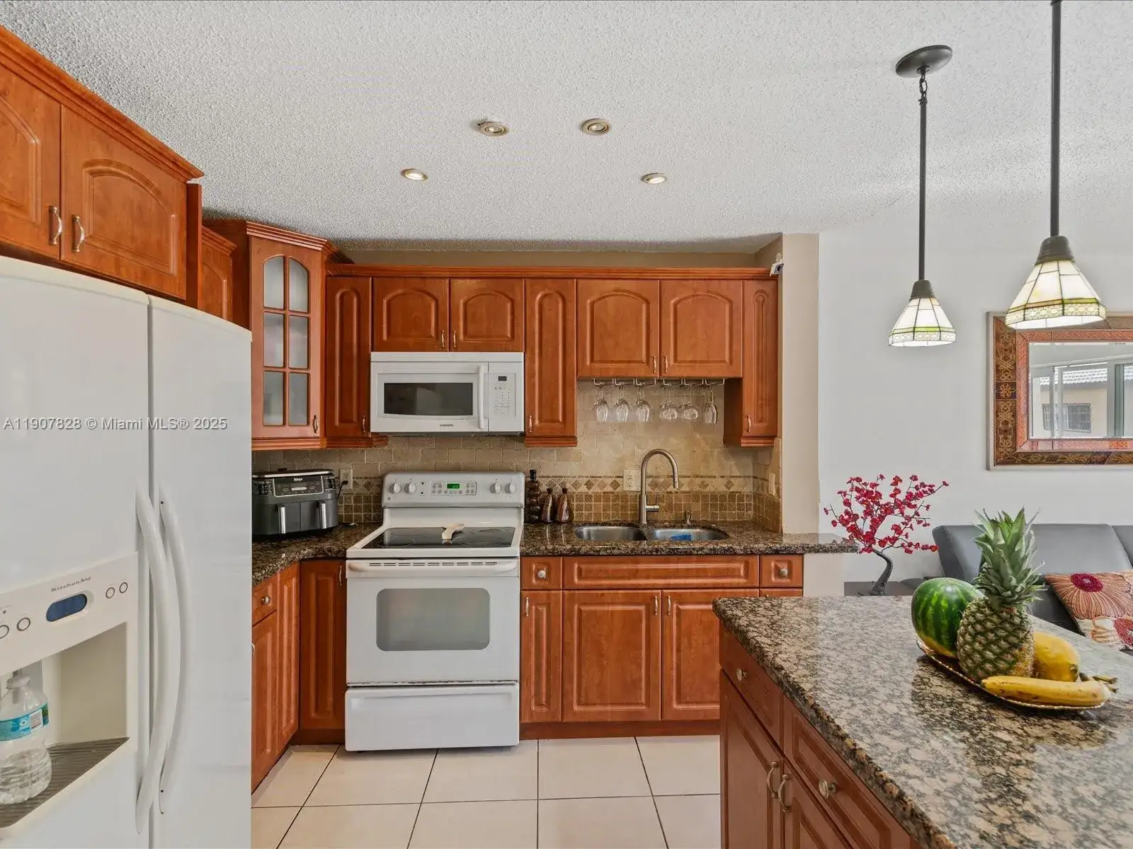 2 bedroom 2 bath Residential for sale at 8851 NW 119th St # 3, Hialeah Gardens FL 33018