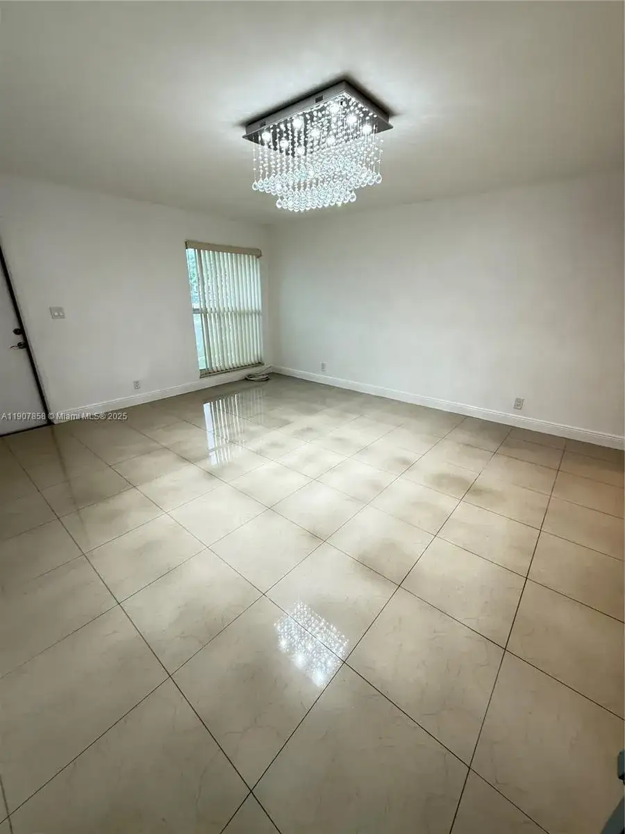 2 bedroom 2 bath Residential Lease for rent at 5215 SW 40th Ave # 48, Dania Beach FL 33314